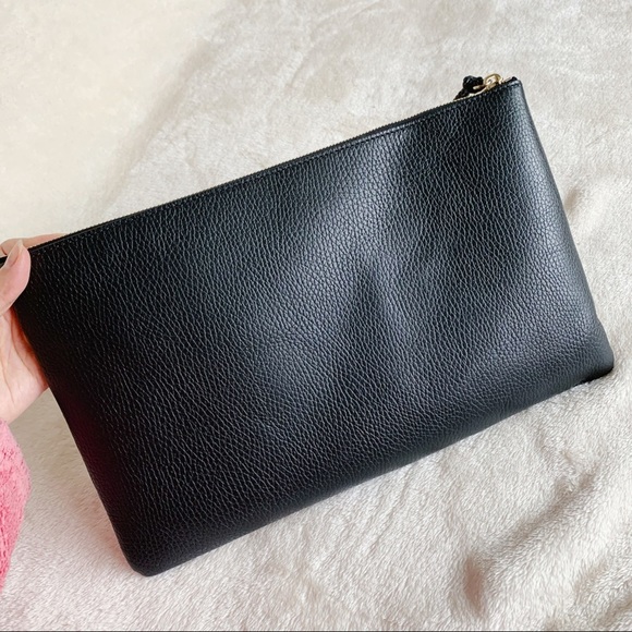 NWT Authentic Gucci Oversized Leather Zip Clutch - Picture 3 of 10